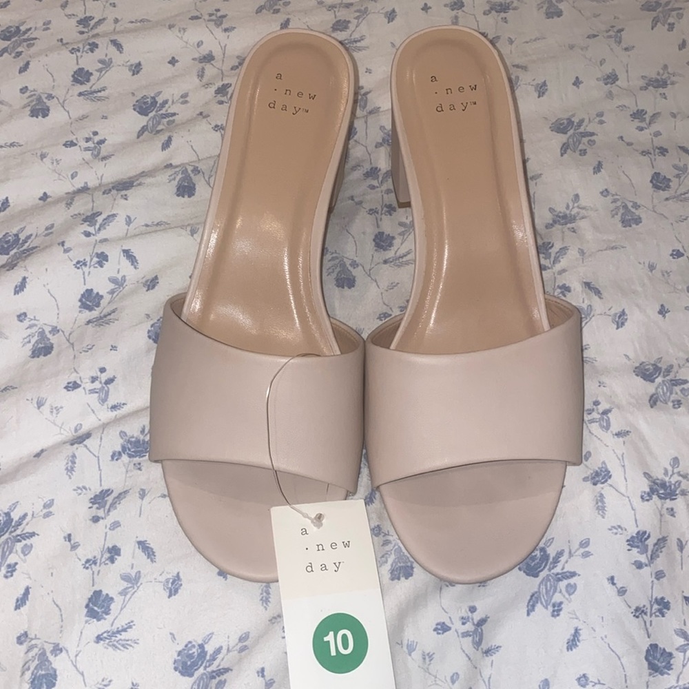 Cream target shoes
